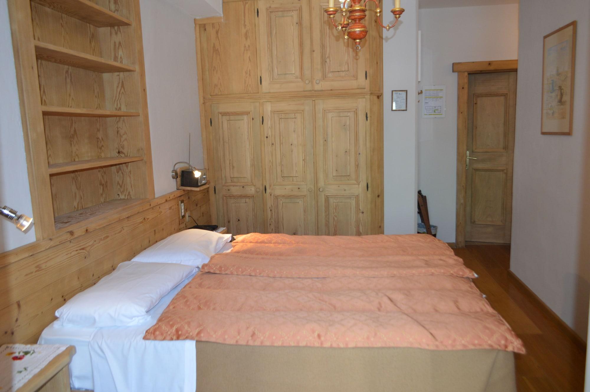 Hotel Montana Cortina d'Ampezzo Exterior photo