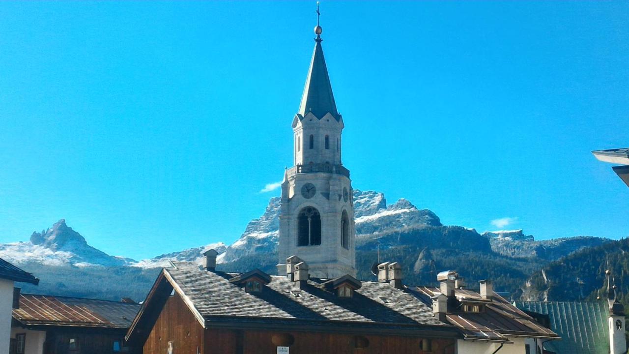 Hotel Montana Cortina d'Ampezzo Exterior photo